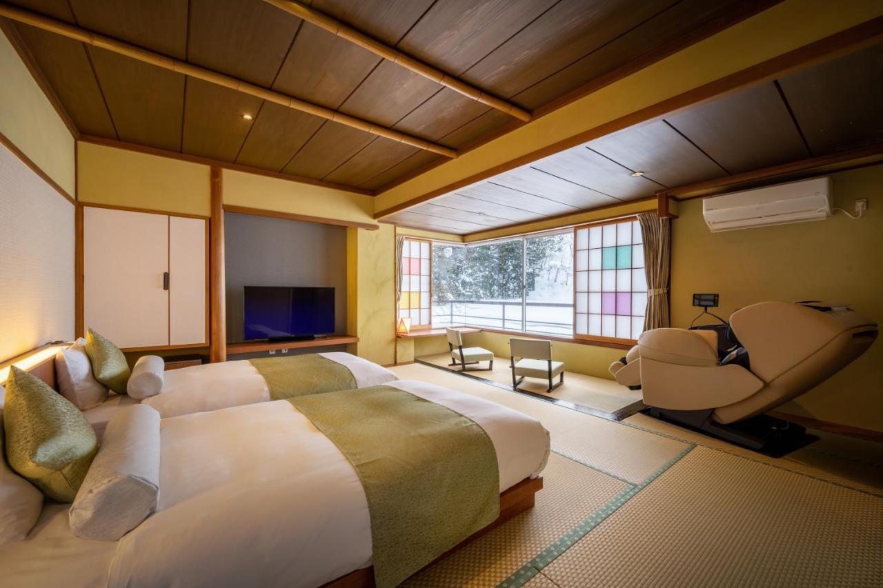 Отель Onogawa Onsen Kajikaso Йонедзава Экстерьер фото