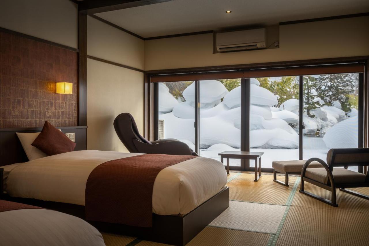 Отель Onogawa Onsen Kajikaso Йонедзава Экстерьер фото